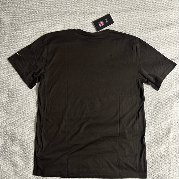 Cleveland Brown Nike NFL on field apparel dry fit T-shirt new with tags - Picture 4 of 4